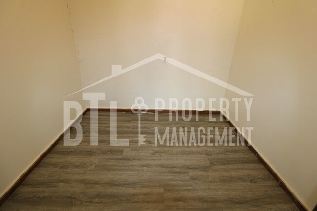 Building Photo - Charming 3-Bedroom Home in Branson – Great...