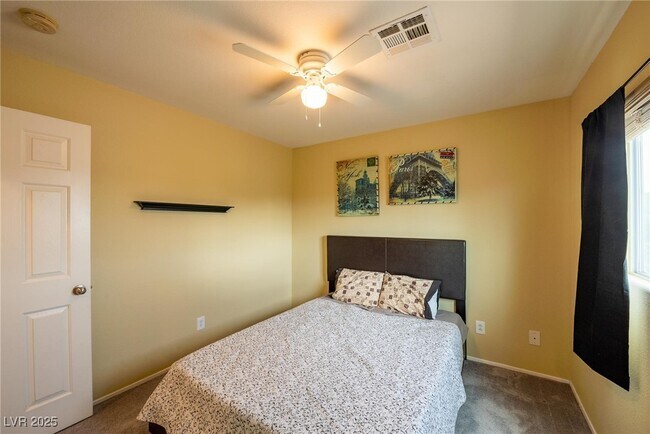 Building Photo - 5283 Broadlake Ln