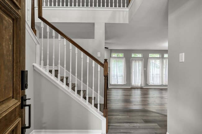 Building Photo - 23 Alderon Woods Pl