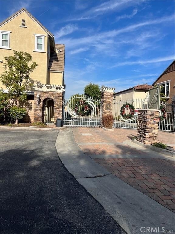 Building Photo - 2889 Plaza del Amo