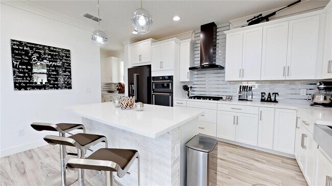 Building Photo - 6160 Hamlin Reserve Blvd