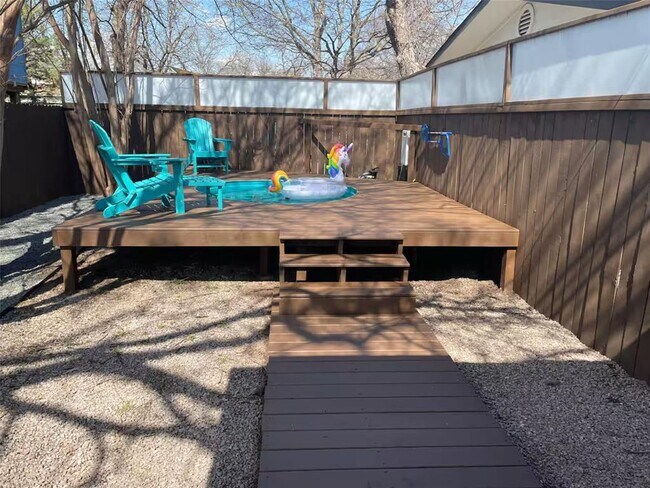 Building Photo - 1406 Brentwood St