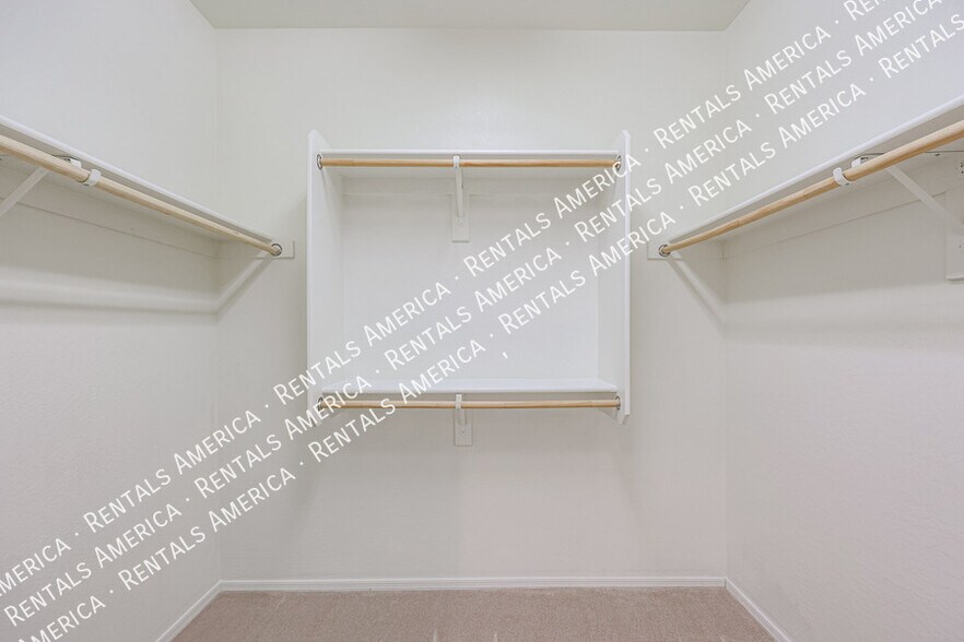 Building Photo - 15734 W McKinley St