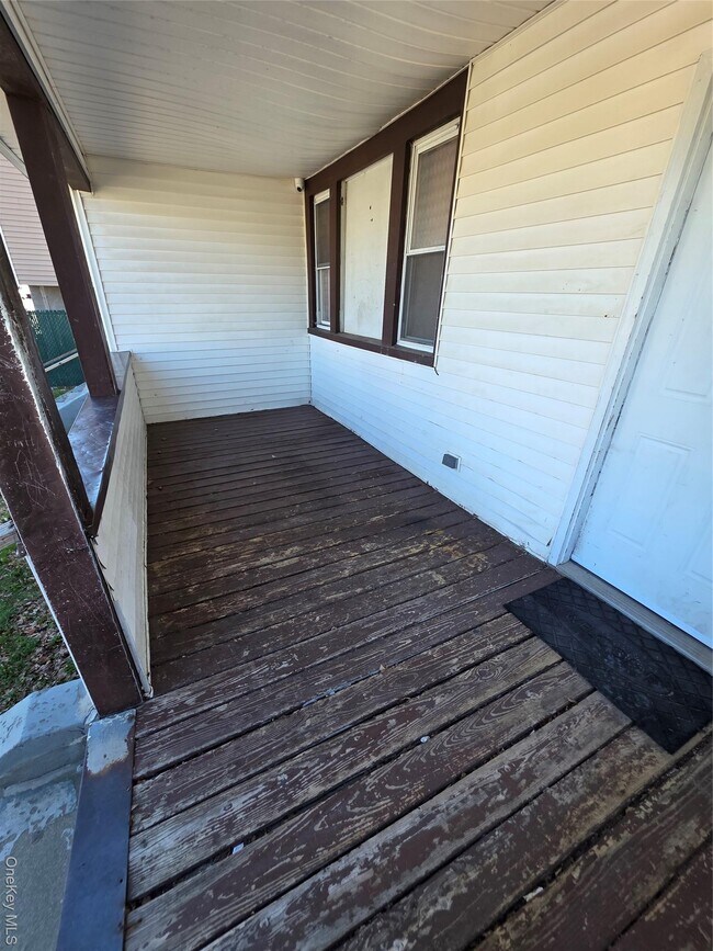 Building Photo - 185 S Franklin St