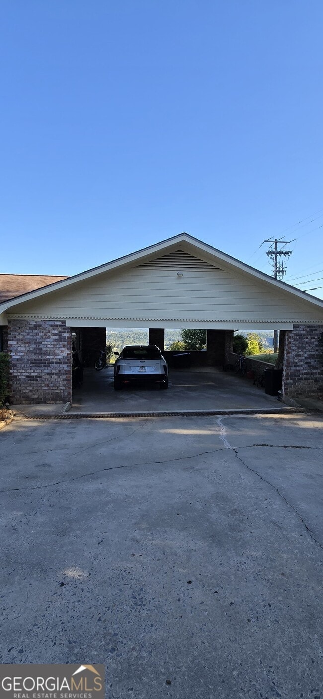 Building Photo - 421 Mt Alto Rd SW