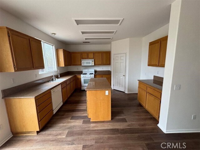 Building Photo - 17416 Hawkwood Dr