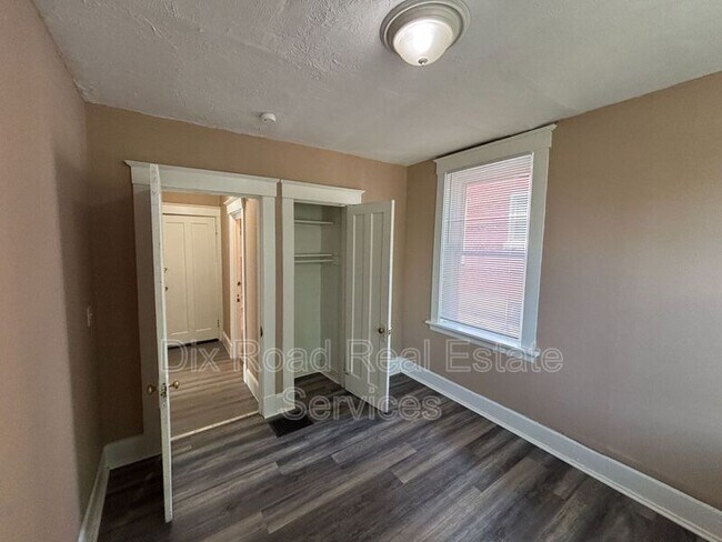 Building Photo - 1026 Del Monte Pl