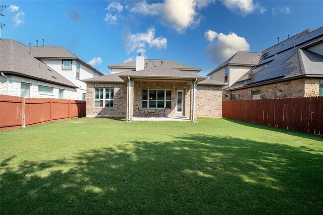 Building Photo - 2913 Zelma Dr
