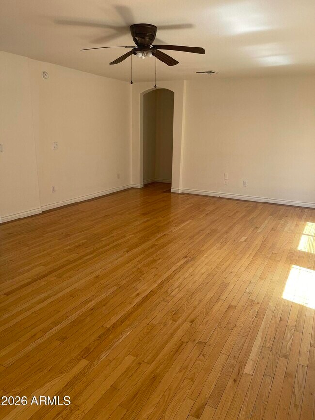 Building Photo - 4727 E Goldfinch Gate Ln