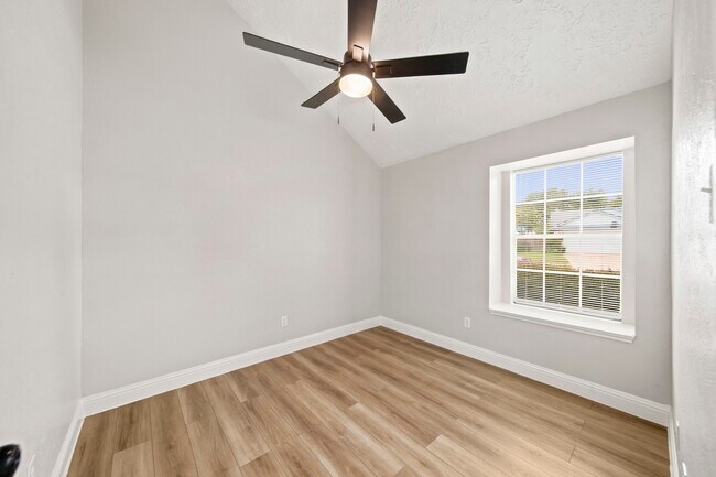 Building Photo - 22039 Rivermead Dr