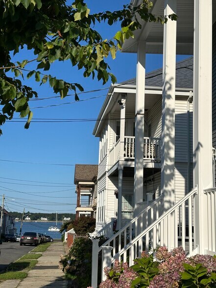 Building Photo - 55 Lucas St