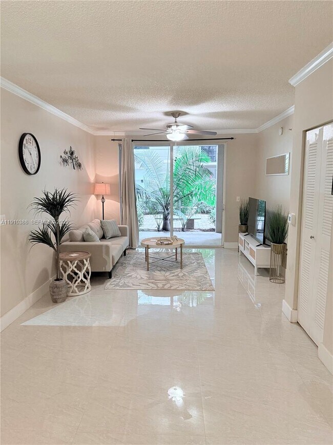 Building Photo - 17150 N Bay Rd