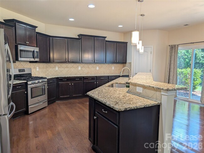 Building Photo - 132 Cherry Bark Dr