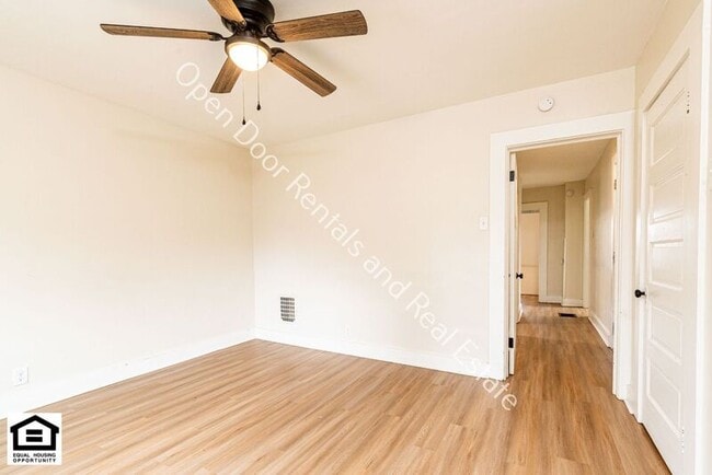 Building Photo - 2516 Lafayette St