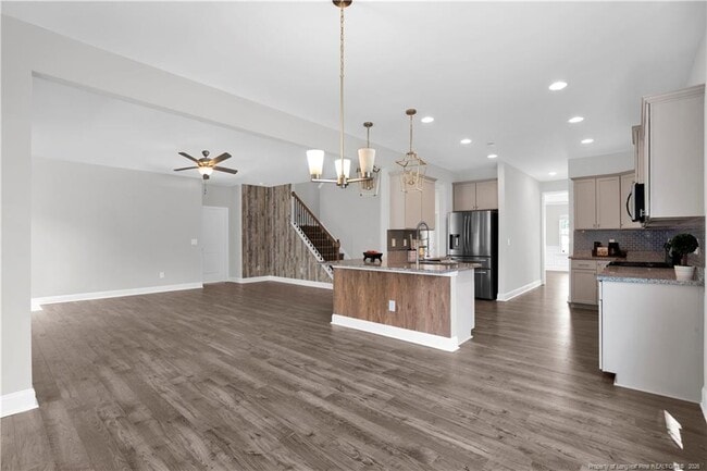 Building Photo - 66 S Hawks Rdg Ln