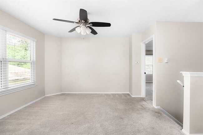 Building Photo - 4500 Kalama Dr
