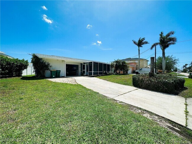 Building Photo - 140 W Pago Pago Dr