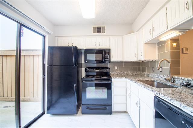 Building Photo - 4777 Cedar Springs Rd