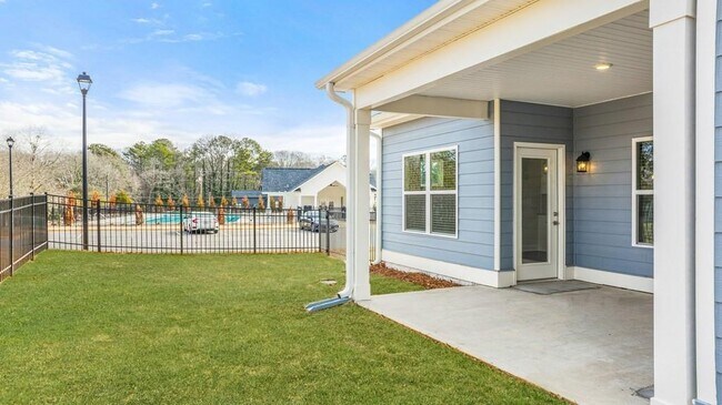 Building Photo - 488 Amherst Way