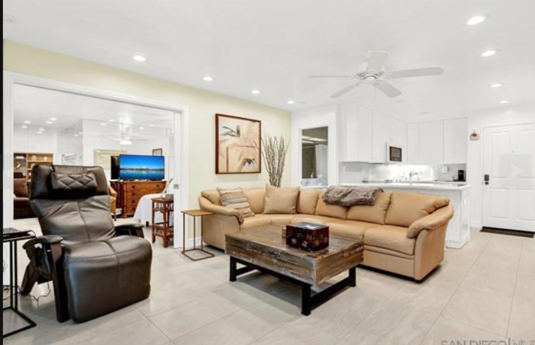 Building Photo - 1562 Camino Del Mar