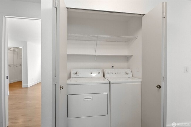 Building Photo - Fobes Hill Rental!