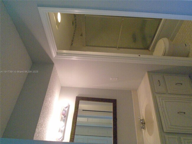 Building Photo - 7051 Environ Blvd