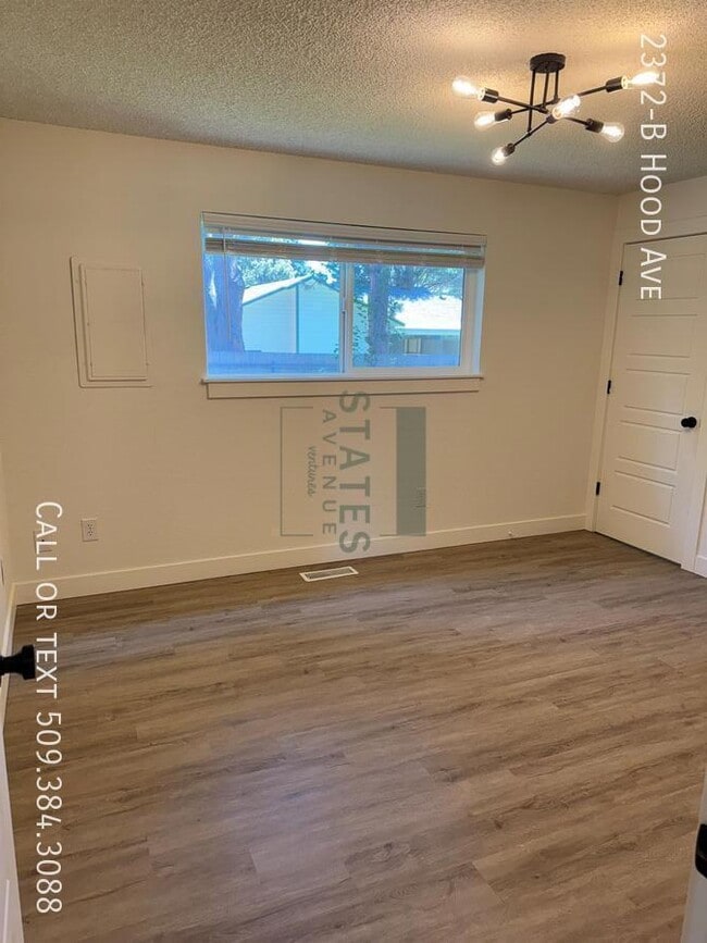 Building Photo - 2372 Hood Ave