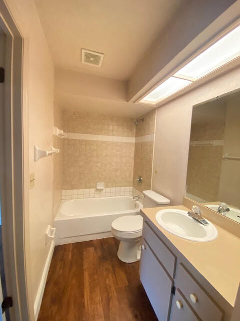 Building Photo - 384 Acorn Ln