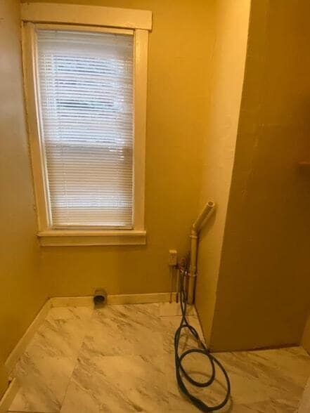 Building Photo - 1614 Myler St