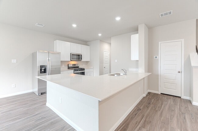 Building Photo - 9219 Grace Rdg Dr