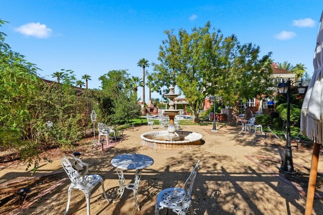 Building Photo - WONDERFUL HISTORIC 5 BED 3 BATH PROPERTY WITH CARRIAGE HOUSE