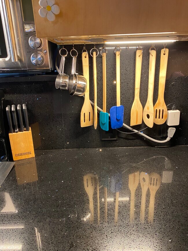 Building Photo - 6520 N Ocean Blvd