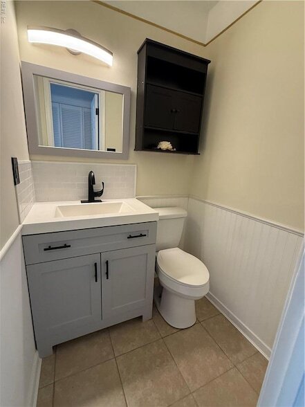 Building Photo - 15 Otsego Dr