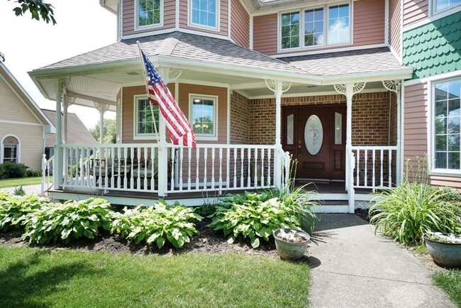 Building Photo - 4 Bedroom Victorian Charm in the Heart of ...