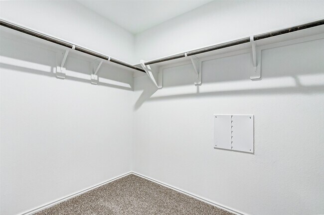 Building Photo - 14220 Dream Rd