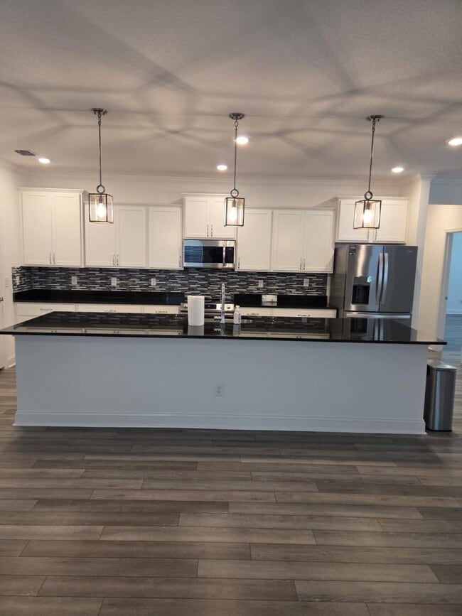 Building Photo - 4 bedroom in Green Cove Springs FL 32043