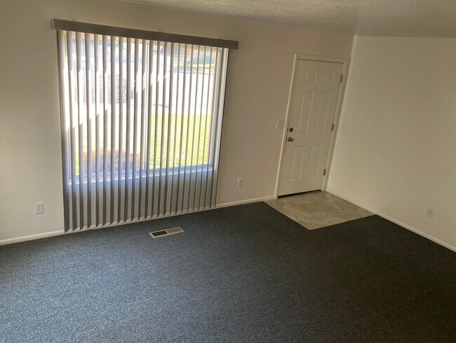 Building Photo - 4327 S 700 W