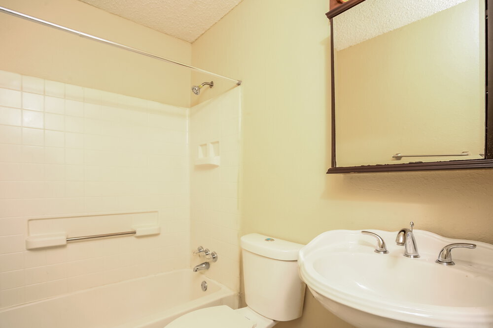 Building Photo - 913 Joe Bailey St