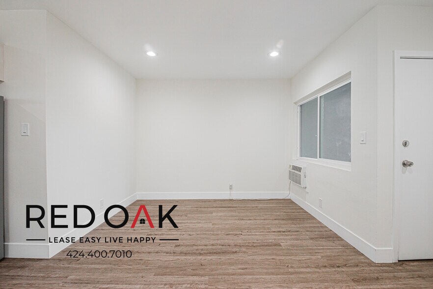 Building Photo - 4070 Venice Blvd.