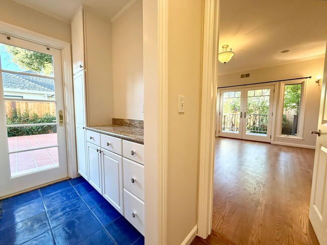 Building Photo - Beautifully Renovated Silicon Valley Home ...