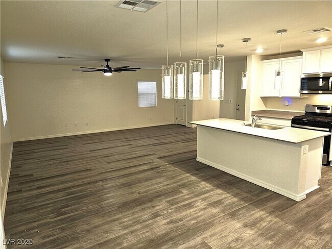 Building Photo - 6730 Warthog Ave