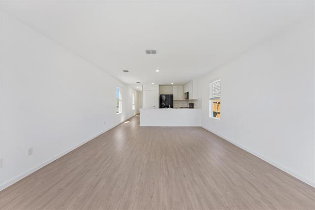 Building Photo - 6845 Bramblewood Dr