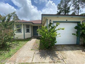 Building Photo - 2641 Sam Houston Pl