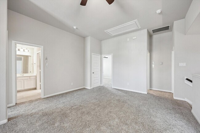 Building Photo - 906 Barstow Dr