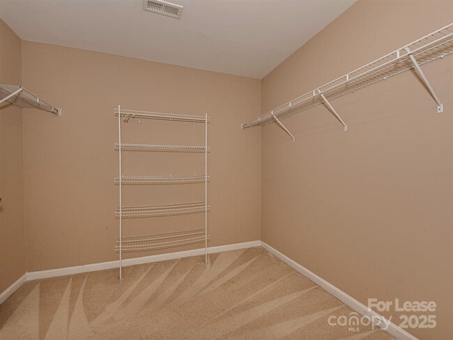 Building Photo - 5607 Fulton Ridge Dr