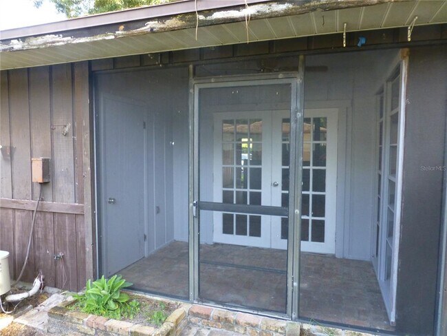 Building Photo - 1890 Wolford Rd