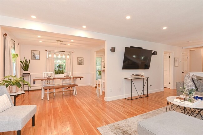 Building Photo - 7 Lynch Ave