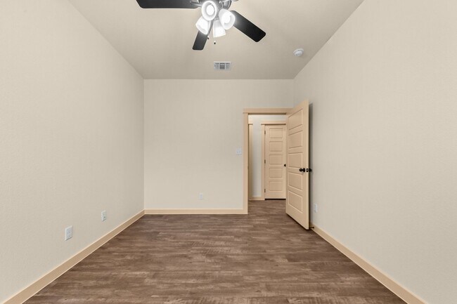 Building Photo - 5901 Cordillera Dr