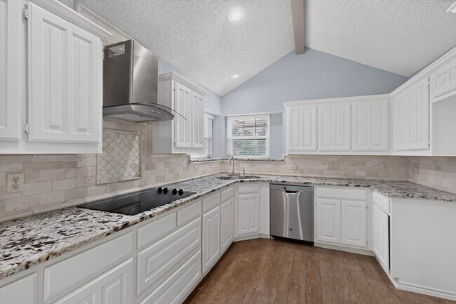 Building Photo - 1207 Mistywood Ln
