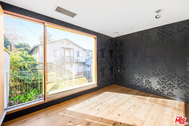 Building Photo - 1416 Fairbanks Pl